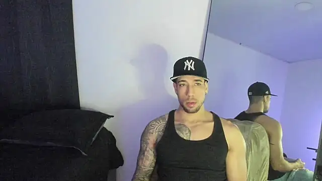 ThiagoLugo online show from 11-22-25, 04:33