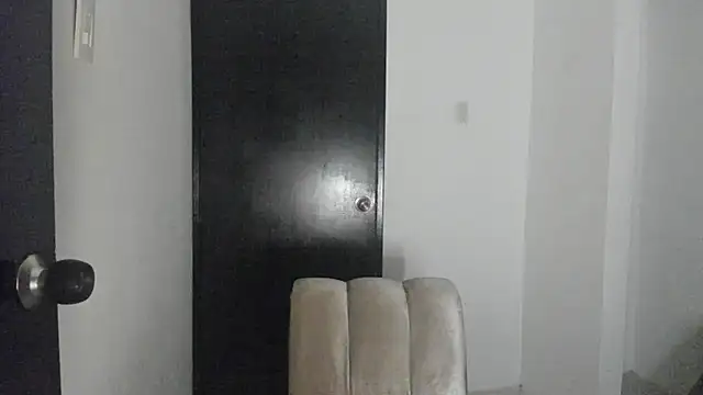 Snapshot of ThiagoLugo chatting on 06-20-26, 06:38 ThiagoLugo online show from 06-20-26, 06:38