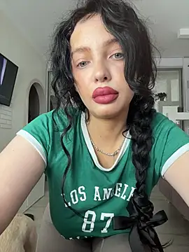 Hannah xBaby online show from 11-02-25, 10:06