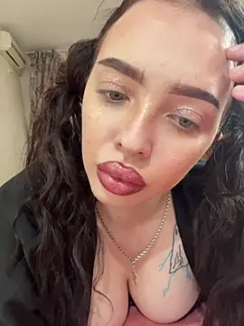 Hannah xBaby online show from 11-30-25, 11:58