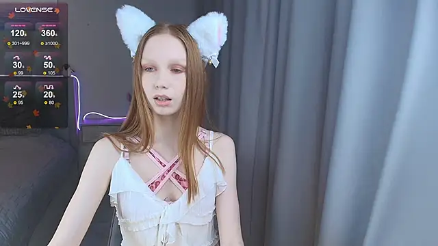 FoxyMira online show from 11-07-25, 01:11