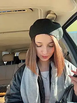 DollyTall online show from 10-15-25, 09:09