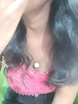 Snapshot of AnkitaDevi chatting on 09-12-25, 03:50 AnkitaDevi online show from 09-12-25, 03:50