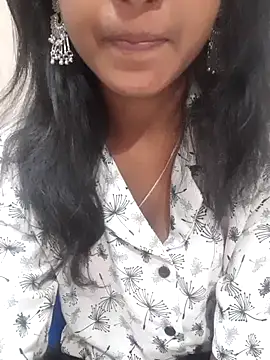 Snapshot of AnkitaDevi chatting on 09-14-25, 03:49 AnkitaDevi online show from 09-14-25, 03:49