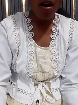 Snapshot of AnkitaDevi chatting on 11-18-25, 05:01 AnkitaDevi online show from 11-18-25, 05:01