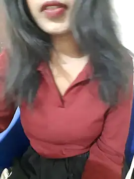 Snapshot of AnkitaDevi chatting on 04-23-26, 04:14 AnkitaDevi online show from 04-23-26, 04:14