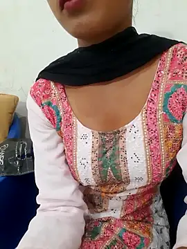 Snapshot of AnkitaDevi chatting on 05-07-26, 03:23 AnkitaDevi online show from 05-07-26, 03:23