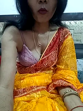 Snapshot of Yourhotsweetgirl chatting on 10-24-25, 03:47 Yourhotsweetgirl online show from 10-24-25, 03:47