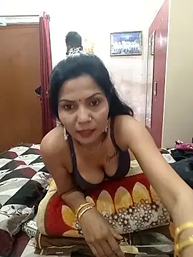 Snapshot of Yourhotsweetgirl chatting on 03-11-26, 07:36 Yourhotsweetgirl online show from 03-11-26, 07:36