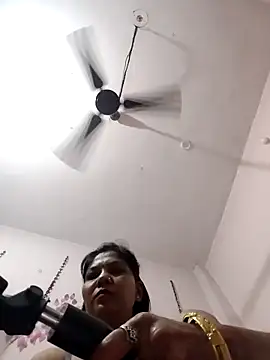 Snapshot of Yourhotsweetgirl chatting on 03-12-26, 12:50 Yourhotsweetgirl online show from 03-12-26, 12:50