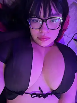 Snapshot of Emily_Taylor2 chatting on 06-05-26, 01:56 Emily Taylor2 online show from 06-05-26, 01:56