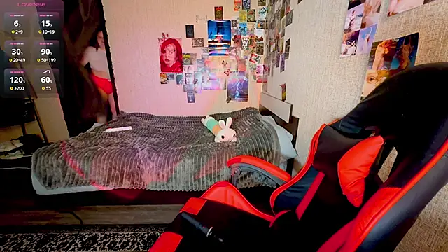 NaomiRey1 online show from 04-30-26, 06:58