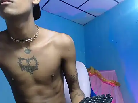 Snapshot of gabo_hotboy chatting on 11-26-25, 06:47 gabo hotboy online show from 11-26-25, 06:47