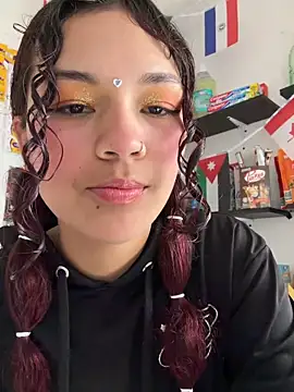 Snapshot of Camilla_Miller01 chatting on 06-19-26, 01:04 Camilla Miller01 online show from 06-19-26, 01:04