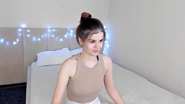 Snapshot of Infinity_Ti chatting on 01-06-26, 01:53 Infinity Ti online show from 01-06-26, 01:53