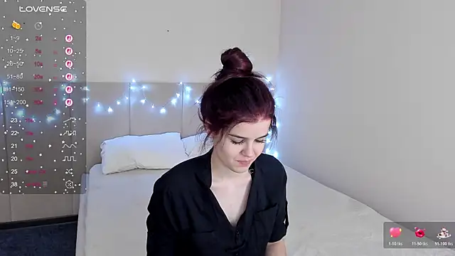 Snapshot of Infinity_Ti chatting on 01-11-26, 02:05 Infinity Ti online show from 01-11-26, 02:05