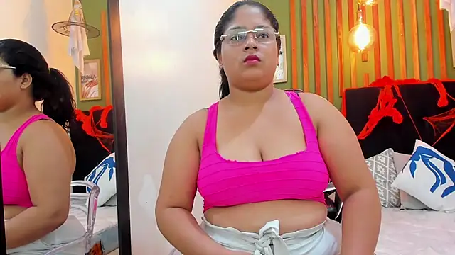 Laura Sex19 online show from 10-29-25, 12:07