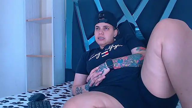 karla sexy21 online show from 10-31-25, 05:08