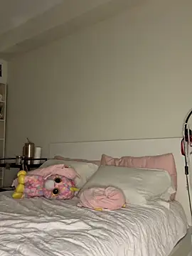 Snapshot of very_licious chatting on 03-13-26, 10:05 very licious online show from 03-13-26, 10:05