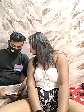 hornyzinia123 online show from 12-17-25, 03:01