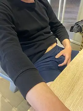 qaz23257 online show from 03-12-26, 06:30