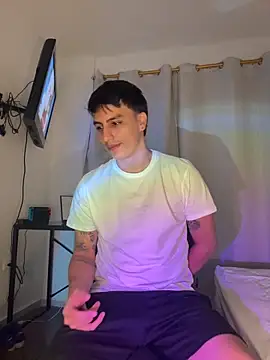 Snapshot of ErosVale chatting on 06-16-26, 02:25 ErosVale online show from 06-16-26, 02:25