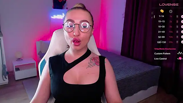 Bunny Butt  online show from 03-13-26, 02:18