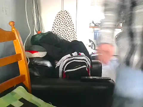 Snapshot of hefin18 chatting on 01-29-25, 01:17 hefin18 online show from 01-29-25, 01:17