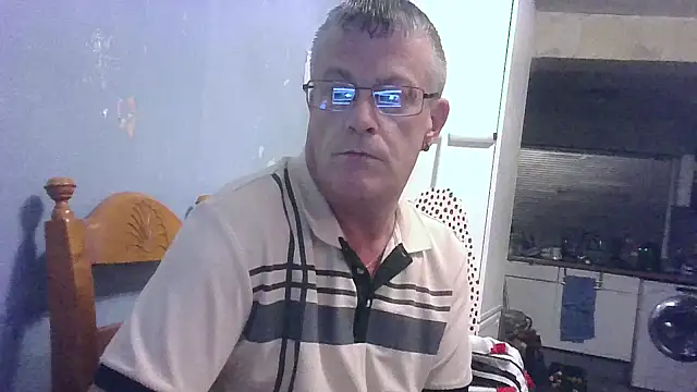 Snapshot of hefin18 chatting on 03-13-25, 09:16 hefin18 online show from 03-13-25, 09:16