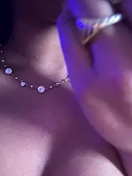 Snapshot of horny_nehaa chatting on 12-16-25, 06:24 horny nehaa online show from 12-16-25, 06:24