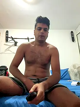 Snapshot of Noam7080z chatting on 11-22-25, 12:26 Noam7080z online show from 11-22-25, 12:26