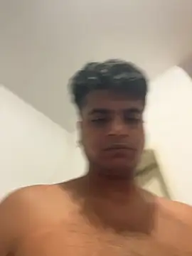 Snapshot of Noam7080z chatting on 11-30-25, 08:35 Noam7080z online show from 11-30-25, 08:35