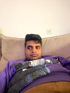 Snapshot of Noam7080z chatting on 01-12-26, 02:00 Noam7080z online show from 01-12-26, 02:00