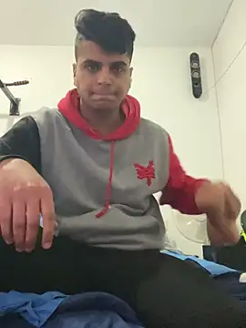 Snapshot of Noam7080z chatting on 03-04-26, 08:42 Noam7080z online show from 03-04-26, 08:42