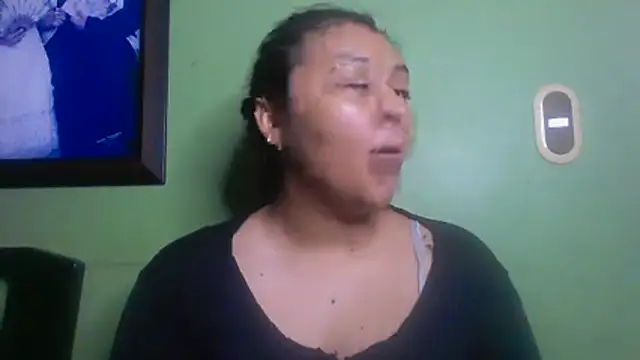 Snapshot of ALANA_150 chatting on 07-09-26, 01:37 ALANA 150 online show from 07-09-26, 01:37