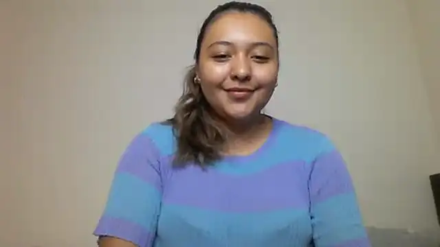 Snapshot of ALANA_150 chatting on 07-23-26, 01:53 ALANA 150 online show from 07-23-26, 01:53