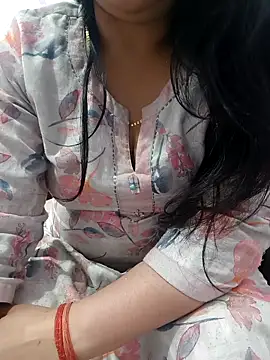 roshni agrawal0 online show from 03-18-26, 03:26