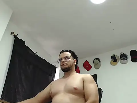 Snapshot of cloudsxxx chatting on 02-10-26, 08:24 cloudsxxx online show from 02-10-26, 08:24