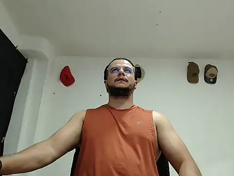 Snapshot of cloudsxxx chatting on 03-04-26, 12:38 cloudsxxx online show from 03-04-26, 12:38