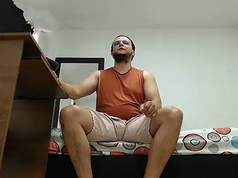 cloudsxxx online show from 06-13-26, 01:09