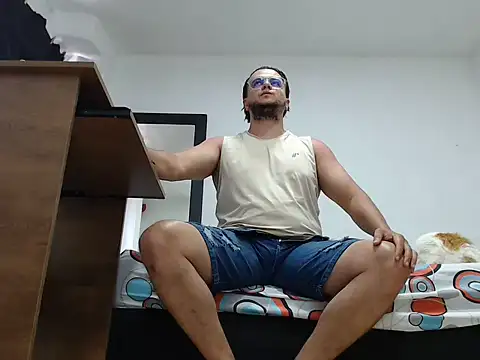 cloudsxxx online show from 06-16-26, 03:47