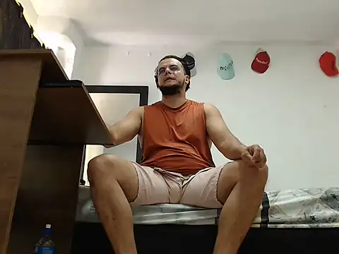 cloudsxxx online show from 07-17-26, 03:50