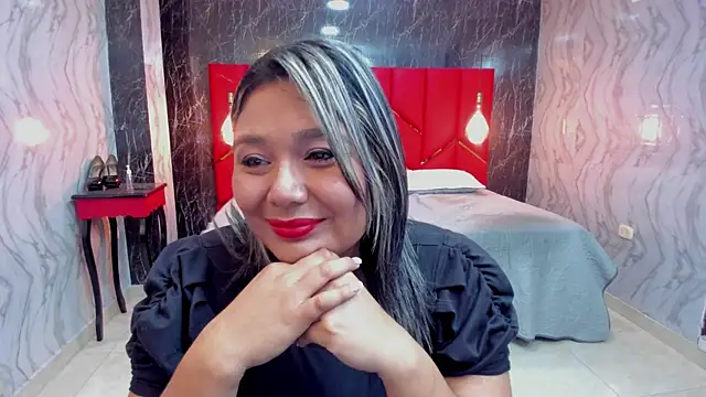 LatinaHoleQueen online show from 03-27-26, 03:23