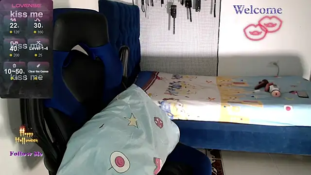 dylan apol0 online show from 11-10-25, 04:22