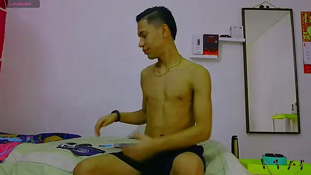 dylan apol0 online show from 02-21-26, 03:07