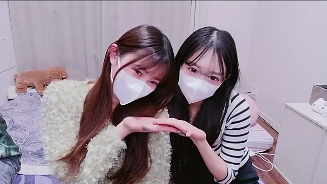 Snapshot of MOEMOE-Q chatting on 03-05-26, 03:30 MOEMOE-Q online show from 03-05-26, 03:30