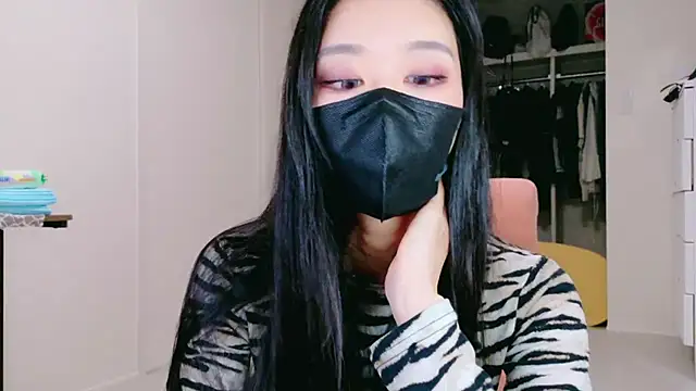 ramuchan desu online show from 10-16-25, 02:12