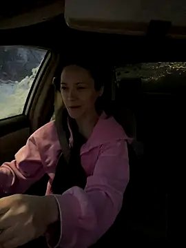 Snapshot of Just_fuunny_girl chatting on 11-14-25, 10:58 Just fuunny girl online show from 11-14-25, 10:58