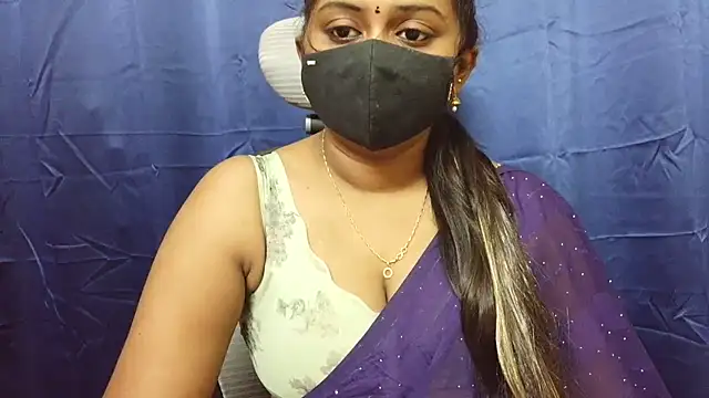 Snapshot of Pavani-Sexy chatting on 07-04-26, 04:29 Pavani-Sexy online show from 07-04-26, 04:29