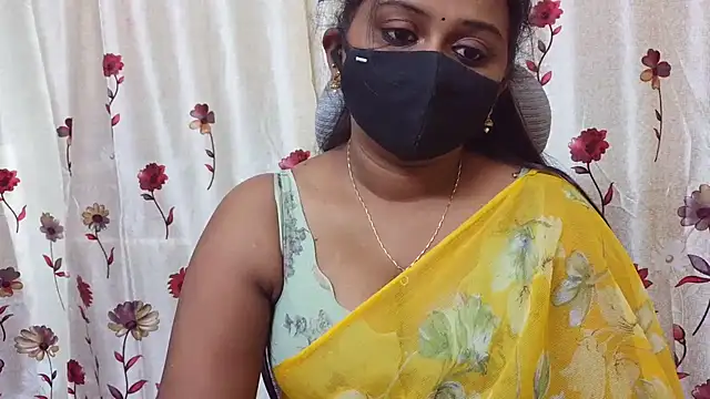 Snapshot of Pavani-Sexy chatting on 07-14-26, 11:38 Pavani-Sexy online show from 07-14-26, 11:38